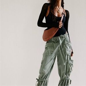 Free People Casual Cargo Parachute Drawstring Pants in Sage Green size XS